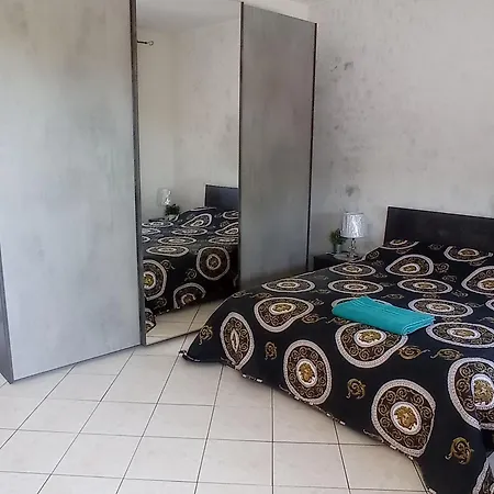Mirko Apartment *